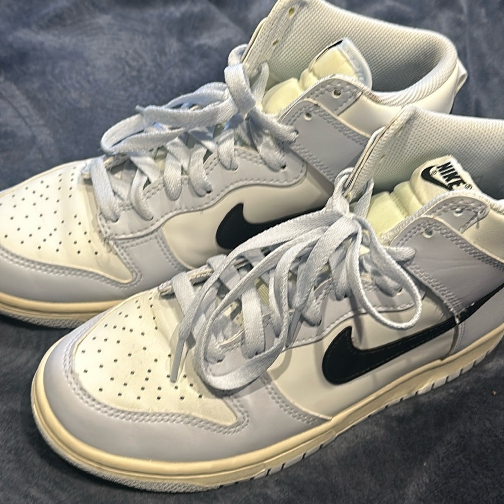 Nike Dunk High Summit White/Grey DB2179-110 Leather Sneaker GradeSchool Size 6.5